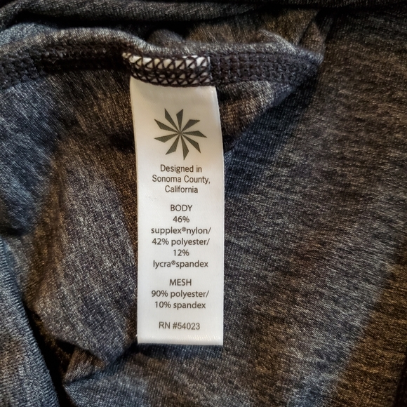 Athleta Relay 2.0 Leggings - Picture 9 of 13